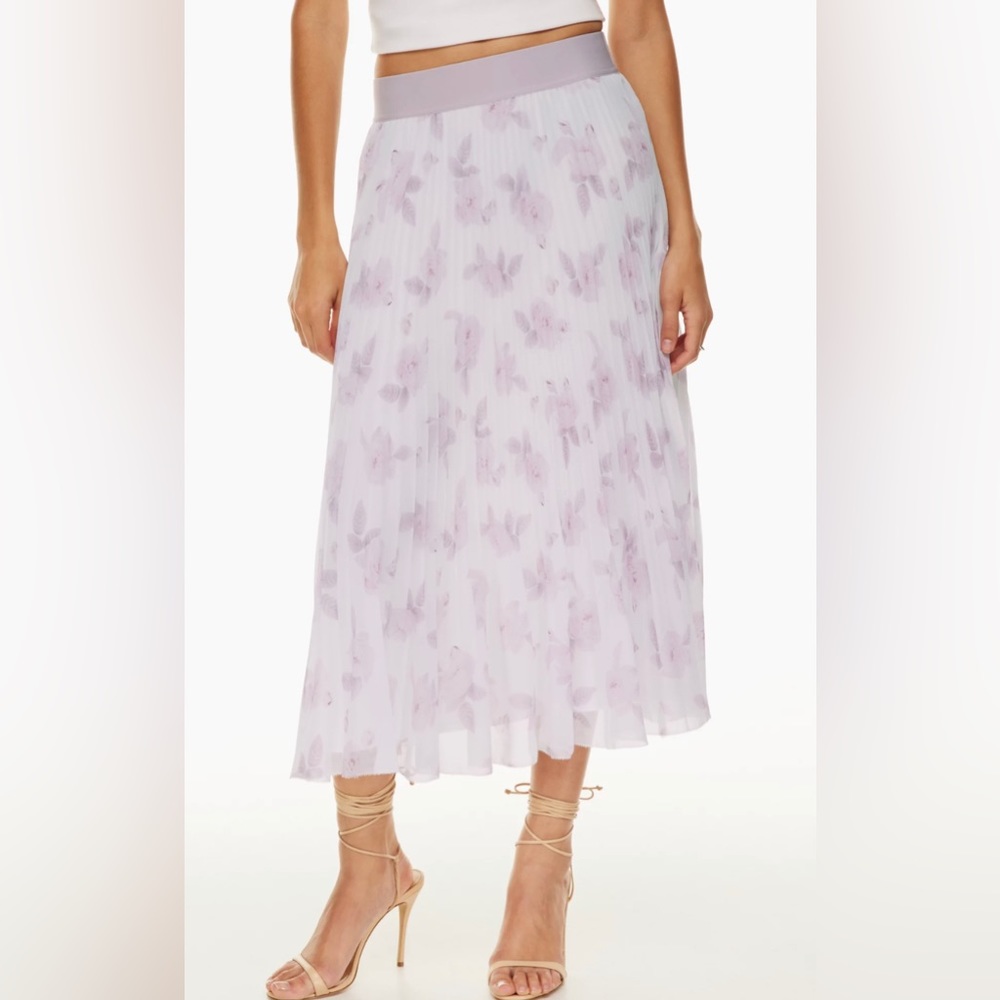 New Twirl Pleated Skirt in Lilac